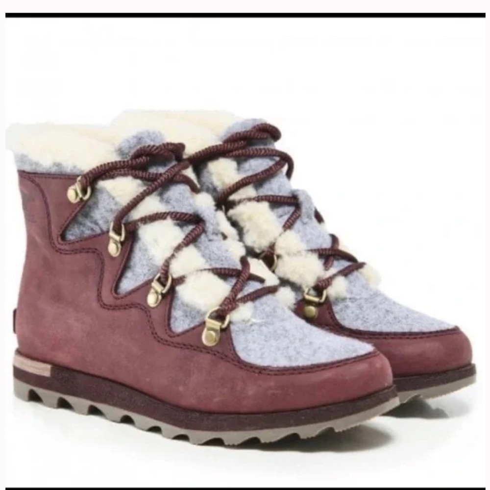 New Sorel Sneakchic Alpine Holiday Boots - Picture 13 of 13